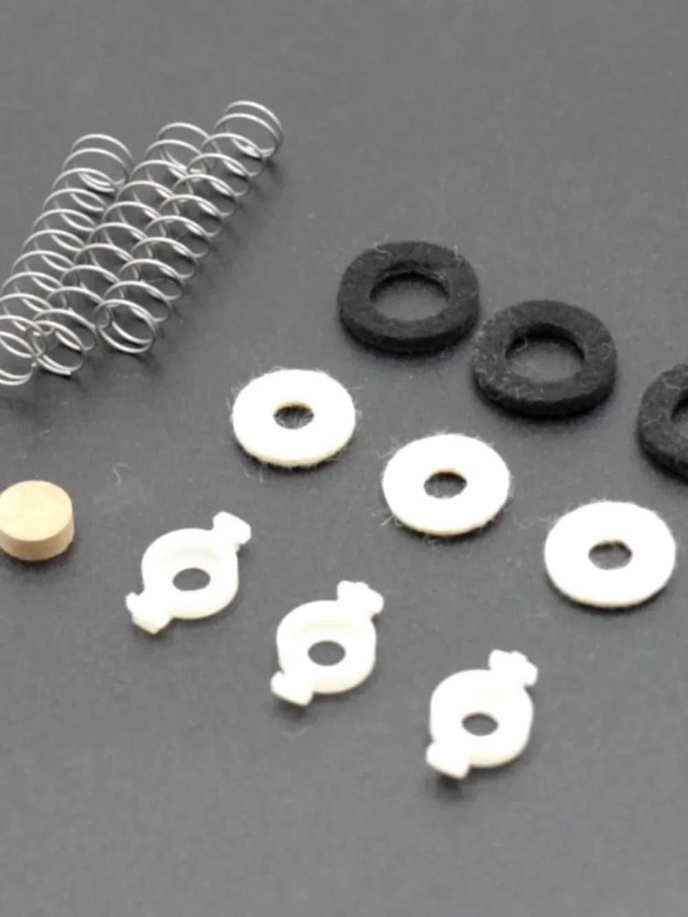 CashBeat 14Pcs Trumpet Valve Repair Kit, Springs Felt Washers Cork Pads | Trumpe